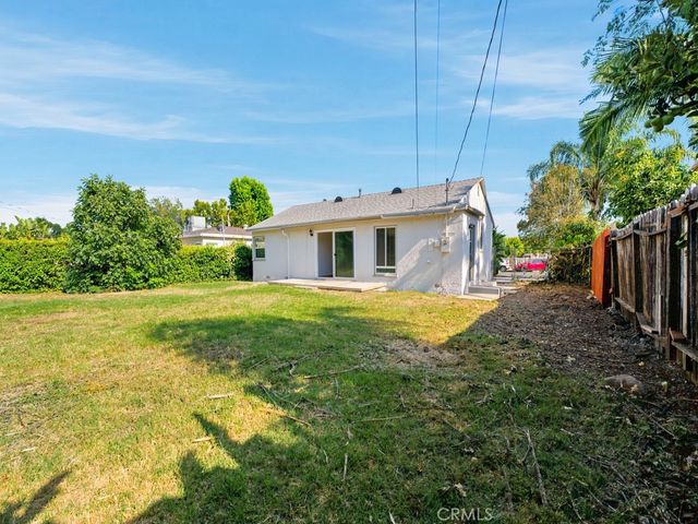 20457 Schoolcraft Street, Winnetka, CA 91306