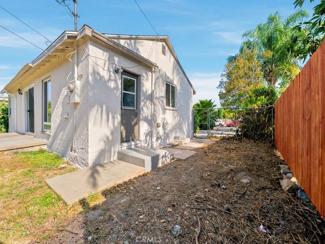 20457 Schoolcraft Street, Winnetka, CA 91306