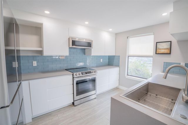 8200 Neely DR 209, Austin, TX 78759