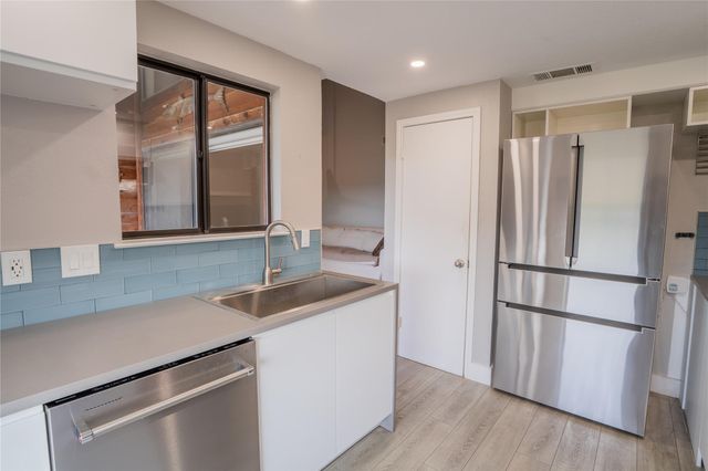 8200 Neely DR 209, Austin, TX 78759