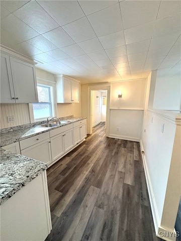 48 Clark Street, Auburn, NY 13021