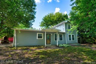 9353 Old Lee Road, Brighton, MI 48116
