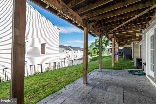 1816 WIND GATE RD, Baltimore, MD 21227