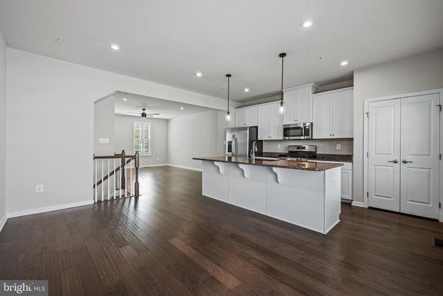1816 WIND GATE RD, Baltimore, MD 21227