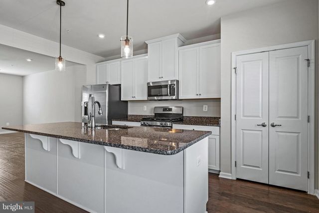 1816 WIND GATE RD, Baltimore, MD 21227