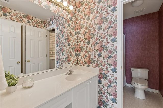 2075 Woodside Park Drive, Woodstock, GA 30188