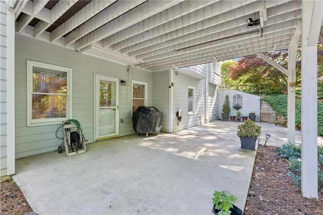 2075 Woodside Park Drive, Woodstock, GA 30188