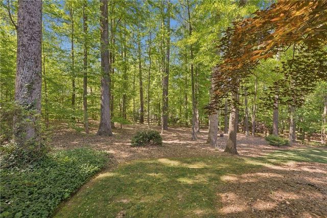 2075 Woodside Park Drive, Woodstock, GA 30188