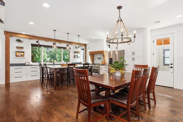 312 E Dallas Street, Broken Arrow, OK 74012