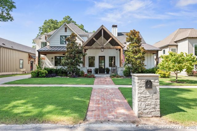 312 E Dallas Street, Broken Arrow, OK 74012