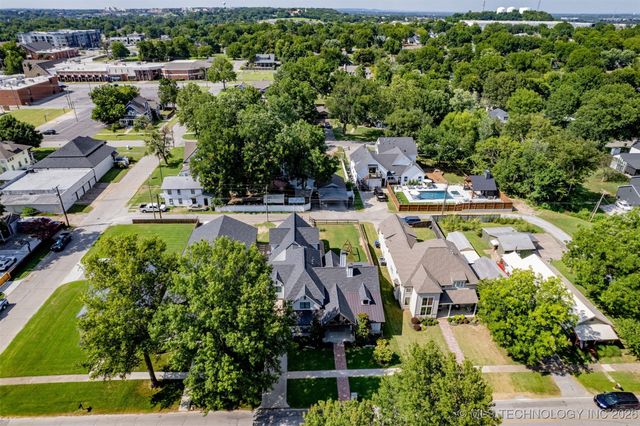 312 E Dallas Street, Broken Arrow, OK 74012