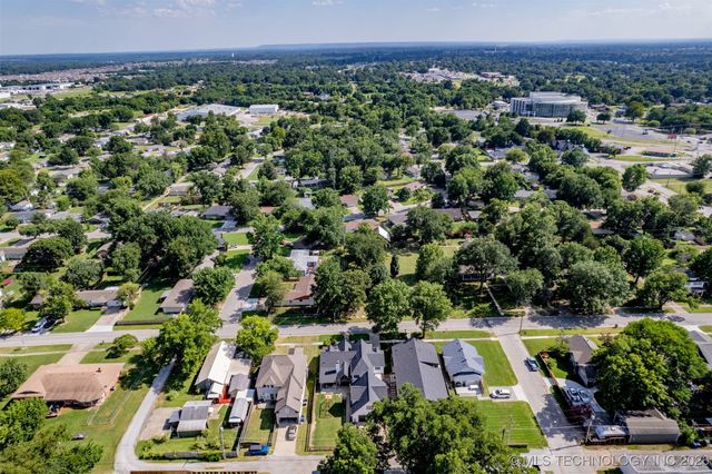 312 E Dallas Street, Broken Arrow, OK 74012