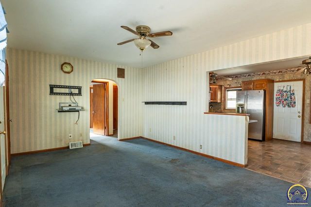 2347 SE Pennsylvania AVE, Topeka, KS 66604