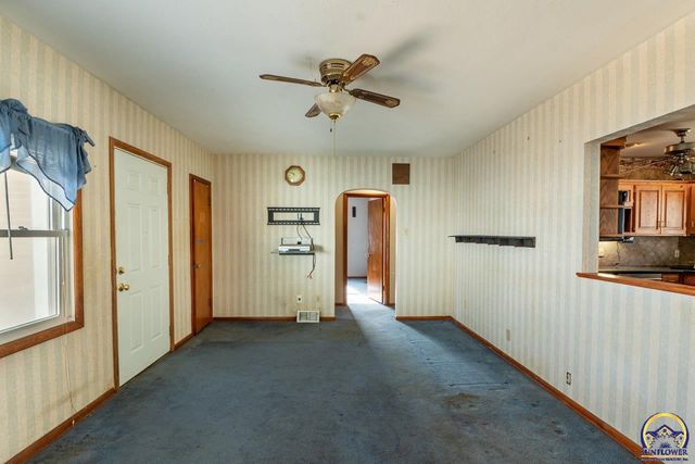 2347 SE Pennsylvania AVE, Topeka, KS 66604