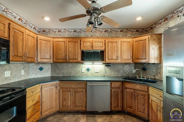 2347 SE Pennsylvania AVE, Topeka, KS 66604