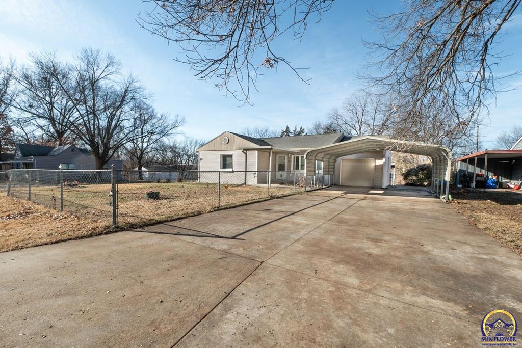 2347 SE Pennsylvania AVE, Topeka, KS 66604