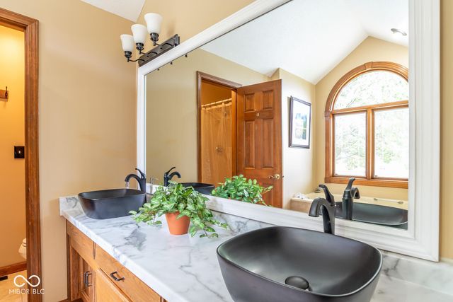 2545 Willow Street, Greenwood, IN 46143