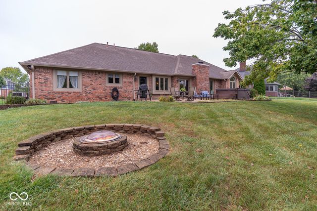2545 Willow Street, Greenwood, IN 46143