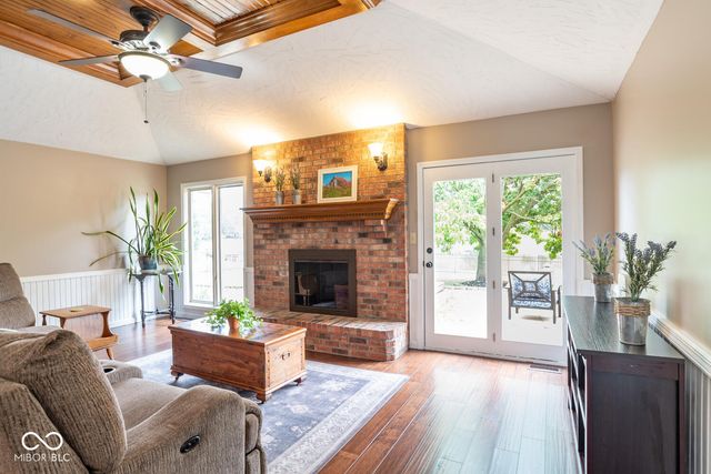 2545 Willow Street, Greenwood, IN 46143