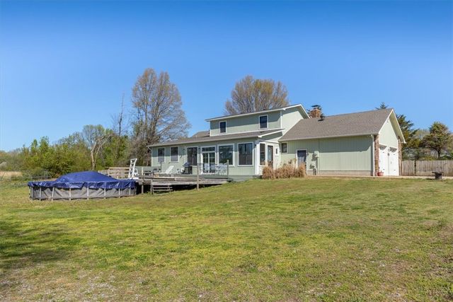 1111 Rocky Dell Road, Gravette, AR 72736