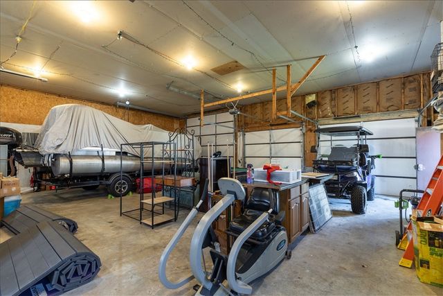 1111 Rocky Dell Road, Gravette, AR 72736