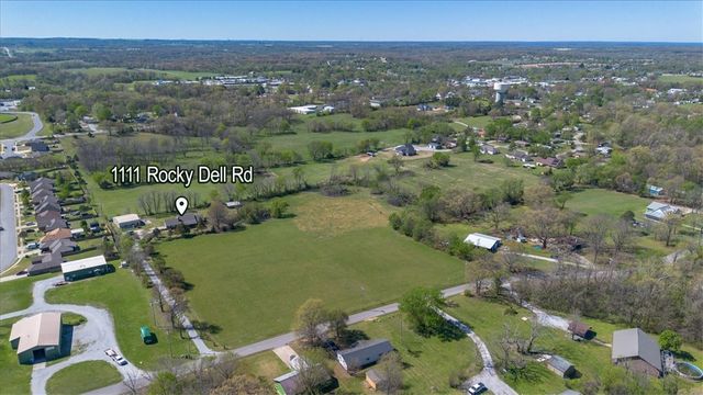 1111 Rocky Dell Road, Gravette, AR 72736