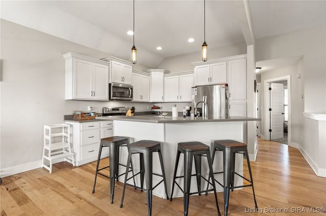 5940 Juniper Ridge Drive, Charlestown, IN 47111