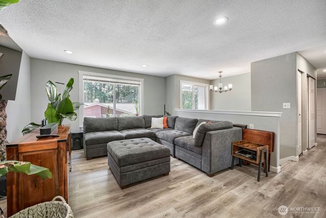 18608 SE 265th Street, Covington, WA 98042