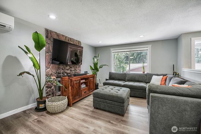 18608 SE 265th Street, Covington, WA 98042