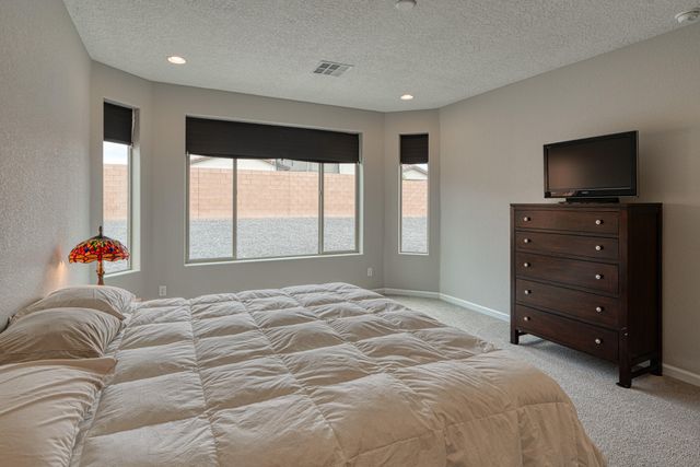 3140 Kacie Road NE, Rio Rancho, NM 87144