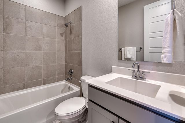 3140 Kacie Road NE, Rio Rancho, NM 87144
