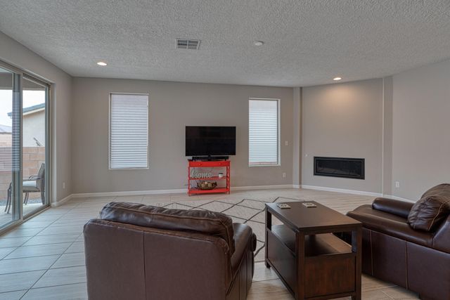 3140 Kacie Road NE, Rio Rancho, NM 87144