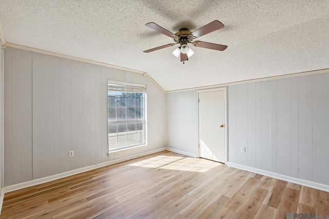 3325 Myrtle Grove Dr, Baton Rouge, LA 70810