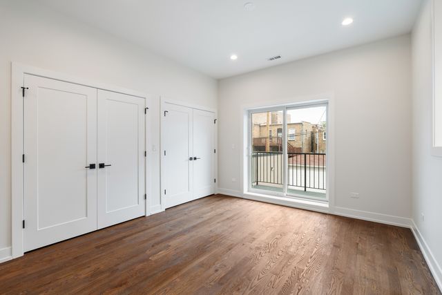 416 E 50th Place 1W, Chicago, IL 60615