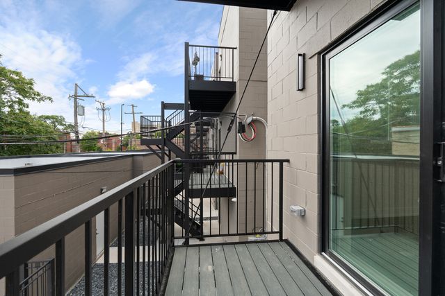 416 E 50th Place 1W, Chicago, IL 60615
