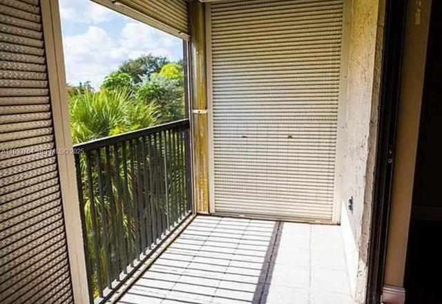 5570 NW 44th Street 312A, Lauderhill, FL 33319