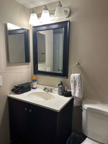 5570 NW 44th Street 312A, Lauderhill, FL 33319