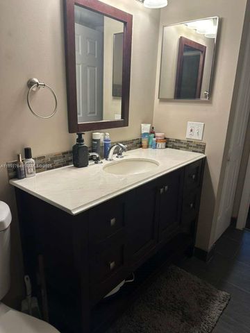 5570 NW 44th Street 312A, Lauderhill, FL 33319