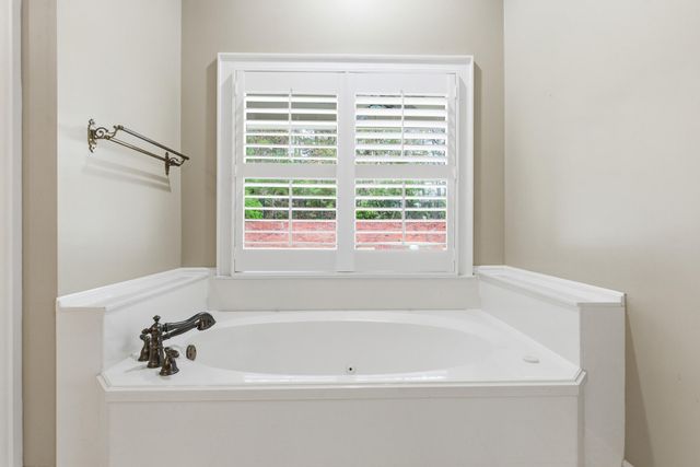 4 Bocage, Hattiesburg, MS 39402