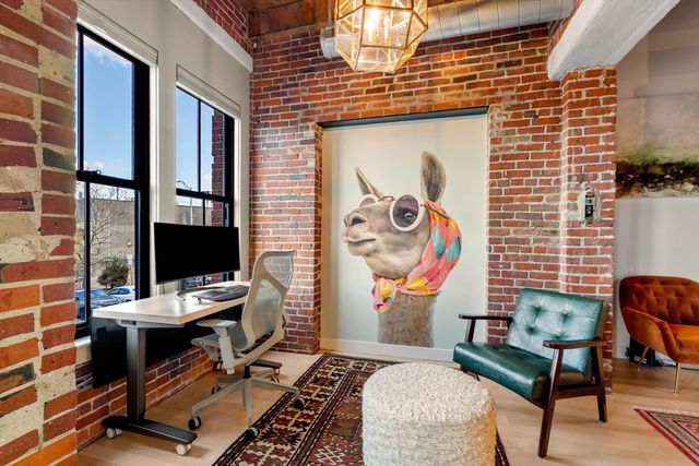 9 W Broadway 210, Boston, MA 02127