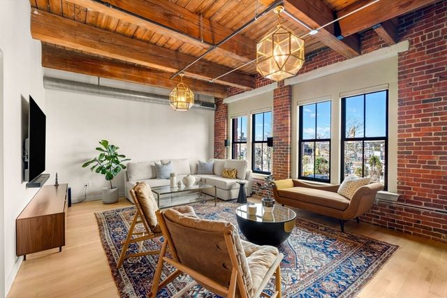 9 W Broadway 210, Boston, MA 02127