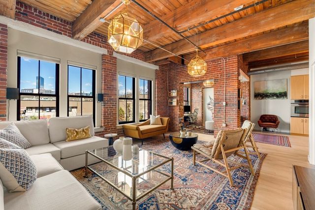 9 W Broadway 210, Boston, MA 02127