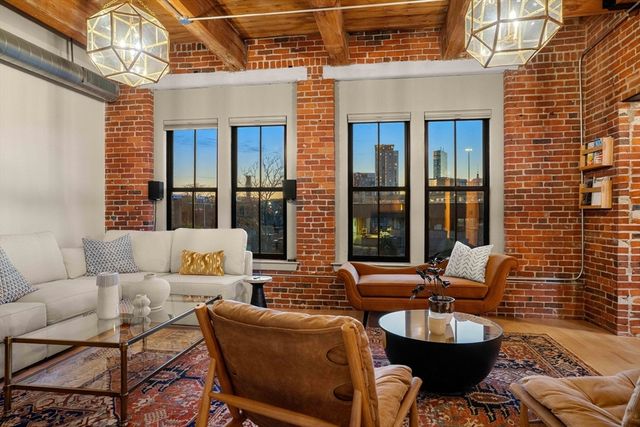 9 W Broadway 210, Boston, MA 02127