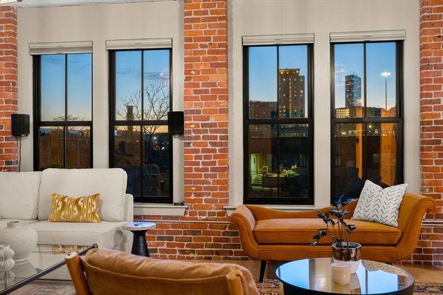 9 W Broadway 210, Boston, MA 02127