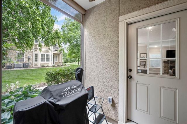 15919 Fontana Street 110, Stilwell, KS 66085