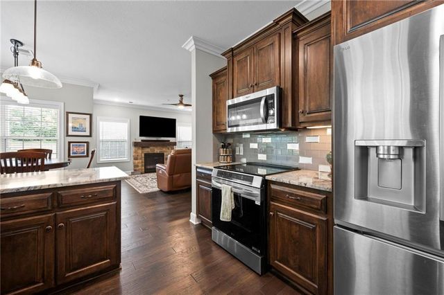 15919 Fontana Street 110, Stilwell, KS 66085