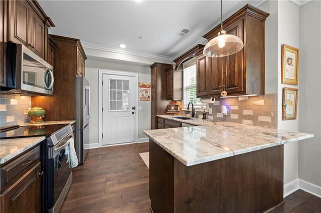 15919 Fontana Street 110, Stilwell, KS 66085