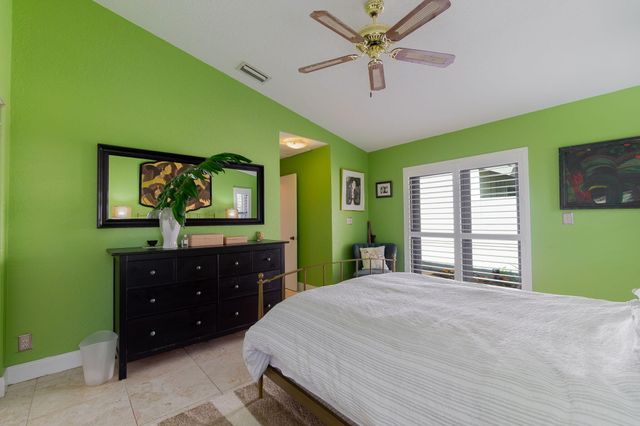 3096 S Oakland Forest Drive 1605, Oakland Park, FL 33309