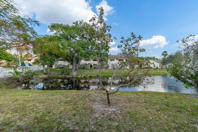 3096 S Oakland Forest Drive 1605, Oakland Park, FL 33309