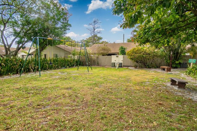 3096 S Oakland Forest Drive 1605, Oakland Park, FL 33309